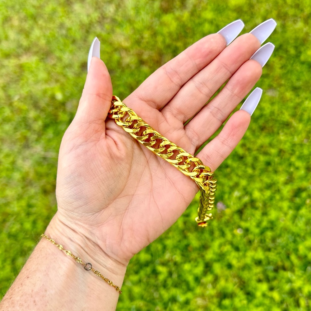 Chunky Gold Chain Bracelet